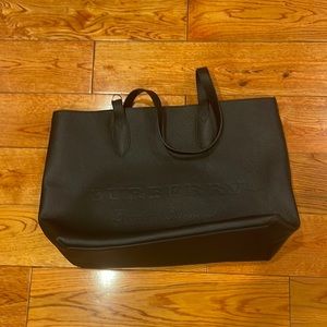 Burberry leather bag